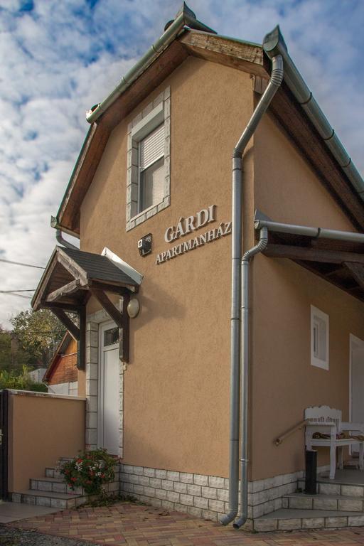 Ferienwohnung Gardi Apartman Szekszárd Exterior foto